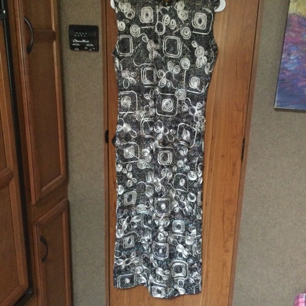 NWOT DeCordon Brand Women’s M Soutache Dress